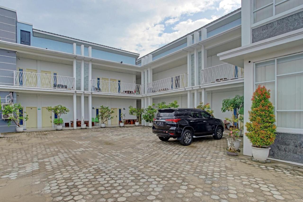 Oyo 90404 Pringombo Homestay 2 Syariah バンダールランプン エクステリア 写真