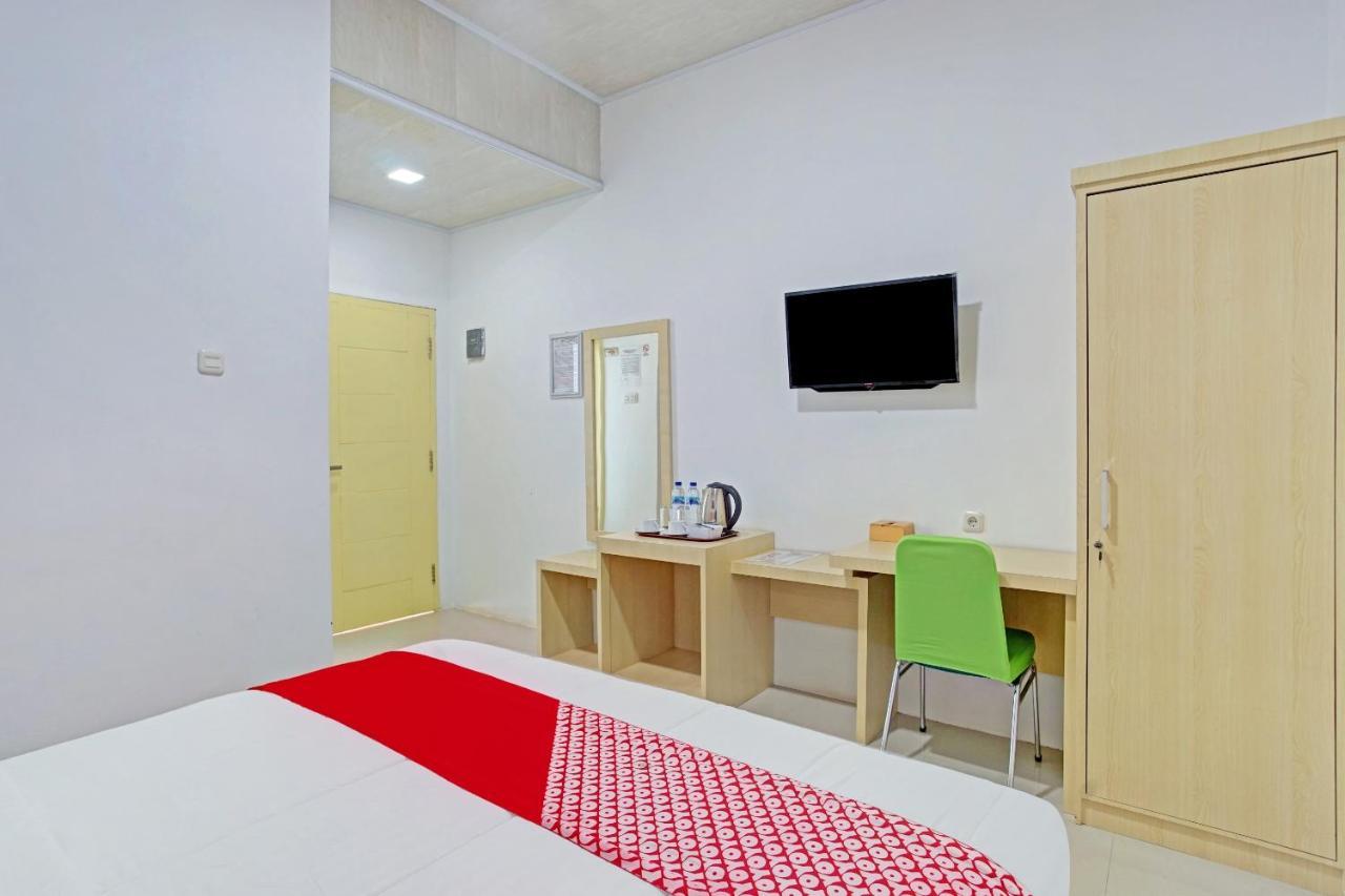 Oyo 90404 Pringombo Homestay 2 Syariah バンダールランプン エクステリア 写真