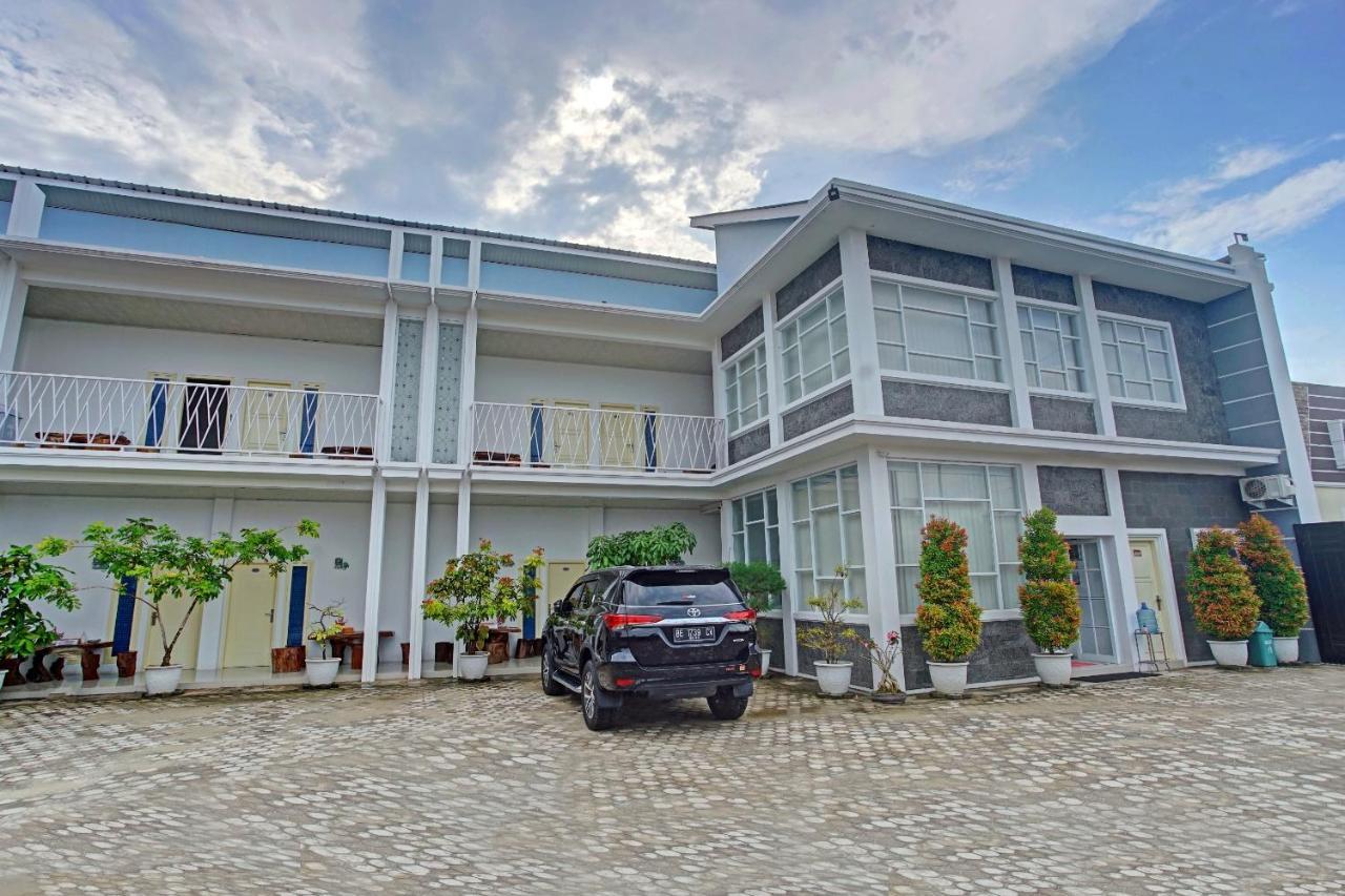 Oyo 90404 Pringombo Homestay 2 Syariah バンダールランプン エクステリア 写真